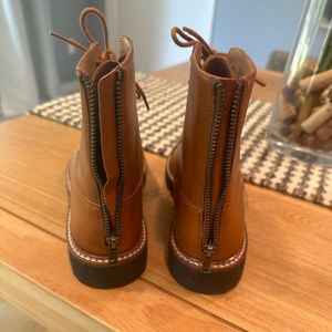 Madewell boots, like new. Worn once.